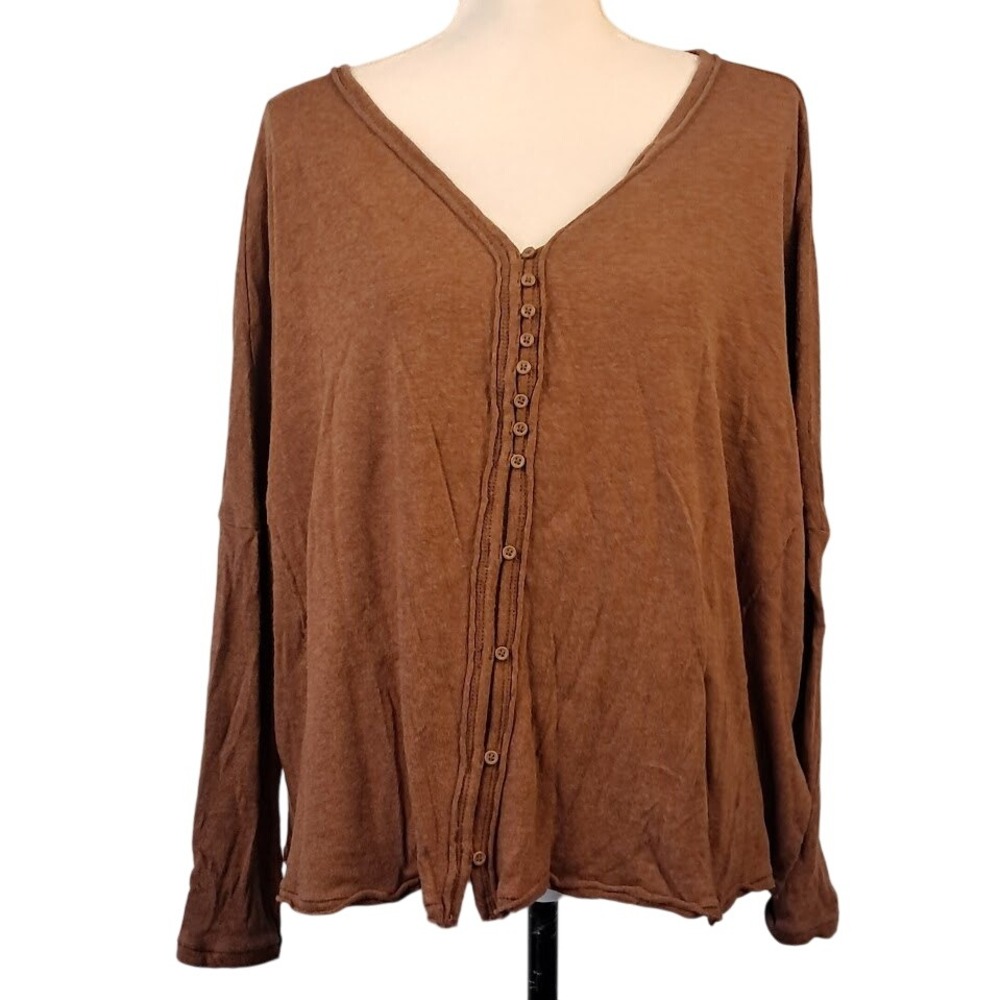 UO OUT FROM UNDER SP Button Front Knit‎ Top Long Sleeve Brown Slouchy Raw Edges